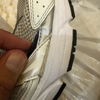 Boyner'de New Balance 530 Ayakkabım Kısa Sürede Açıldı Ve Yırtıldı, İnceleme Reddi