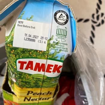 Tamek Şeftali Meyve Suyunda Küf Ve Sert Cisim
