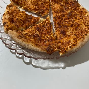 Yanlış Pizza Ve Saygısız Şube Müdürü