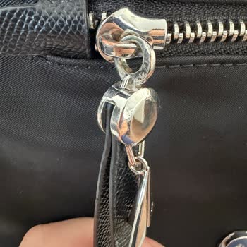 Samsonite Çantasının Fermuarı Oksitleniyor, Müşteri Çözüm Bekliyor