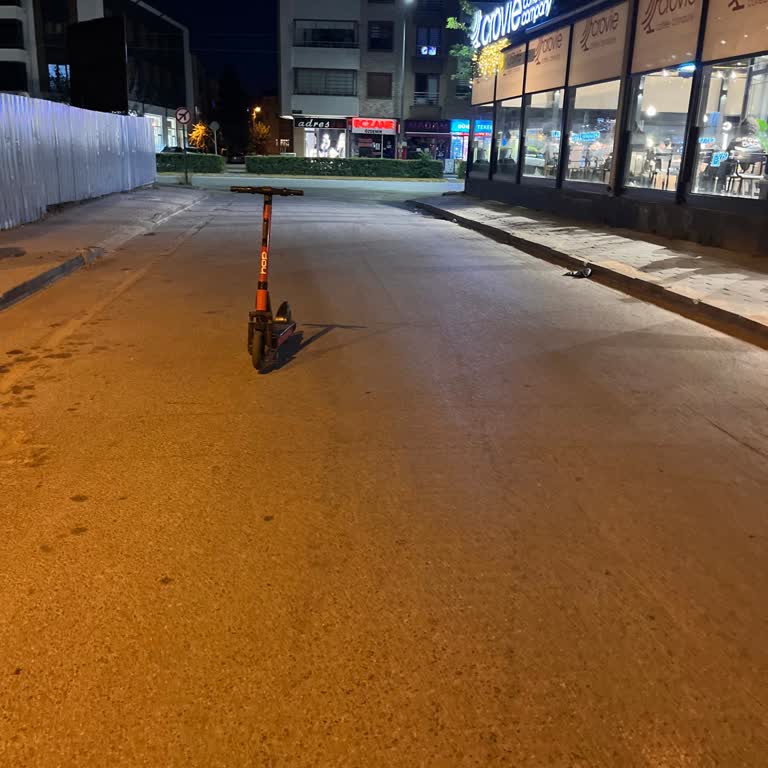 Hop Scooter Yolun Ortasında Bırakılması