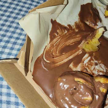 Domino’s Taşdelen Şubesinde Cinnamon Roll’da Saç Tespiti
