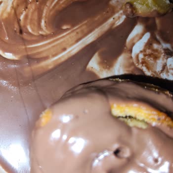 Domino’s Taşdelen Şubesinde Cinnamon Roll’da Saç Tespiti