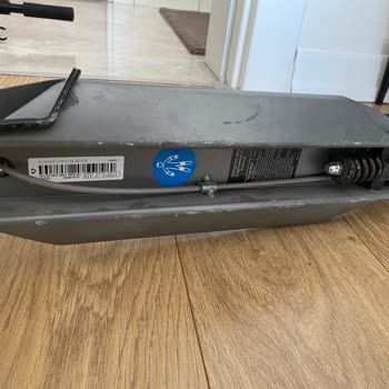 Scooter Oxelo de Decathlon No Frena y la Pintura Se Desprende