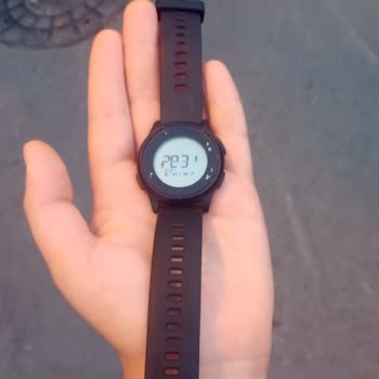 Problemas de calidad en un reloj resistente al agua de Decathlon