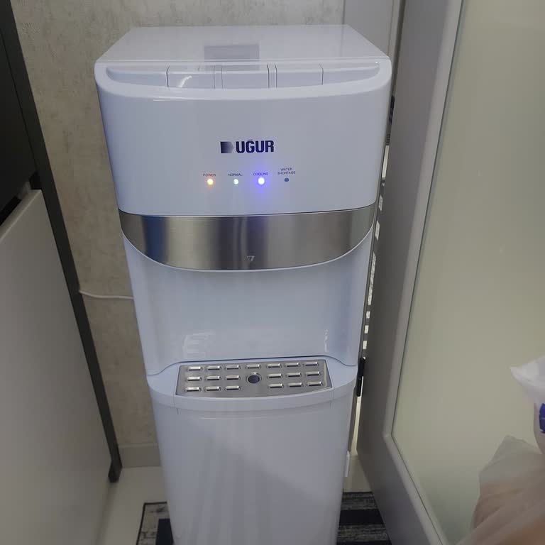 Uğur Soğutma’dan Alınan Soğutma Cihazı Arızalı, Servis Gelmedi, Ücret İadesi Talebi