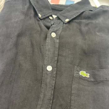 Camisa de Lino Lacoste con Costura Abierta y Cambio Rechazado