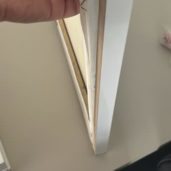 DHL Kargosunda Hasarlı Kanvas Tablo Yırtıldı Ve Çerçevesi Koptu