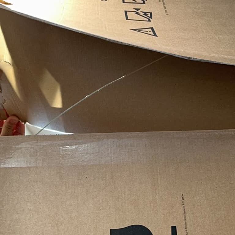 IKEA Pax Dolabının Kırık Aynalı Kapak Teslimi Ve Çözüm Beklentisi