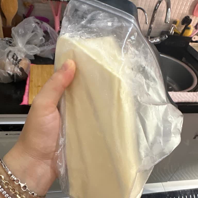 Sütaş Tereyağı Görünüşü Margarin Lezzeti