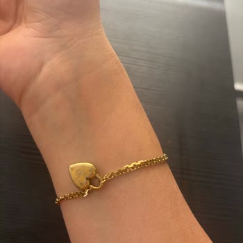 Guess Kadın Bileklikte Hızlı Kararma Ve Çizik Sorunu