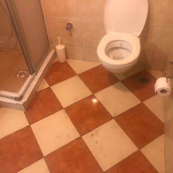 Senza Garden Holiday Otelinde Oda Bakımsızlığı, Koku Ve Hizmet Sorunları
