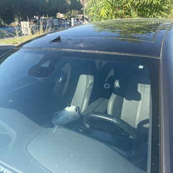 Sunroof Üstü Boya Soyulması Ve Servisin Sorumluluk Reddi