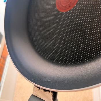 Tefal Tava Setinde Çabuk Aşınma Ve Soyulma, Garanti Sürecinde İade Talebi