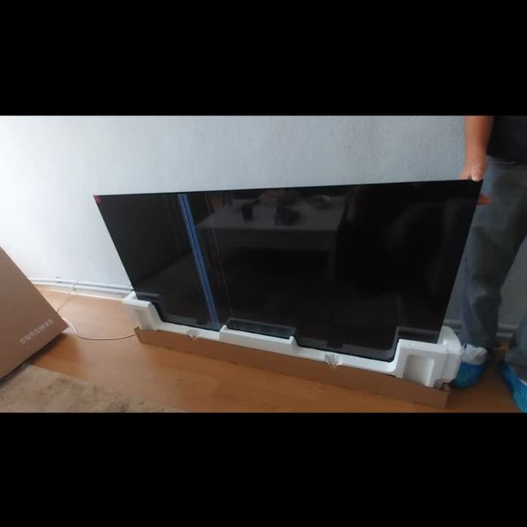 Kırık OLED Televizyon Çıktı, Değişim Süreci Belirsiz Ve Müşteri Hizmetleri Yanıt Vermedi