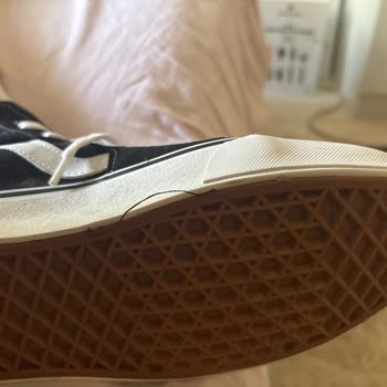 Defolu Vans Ayakkabı Değişim Talebi