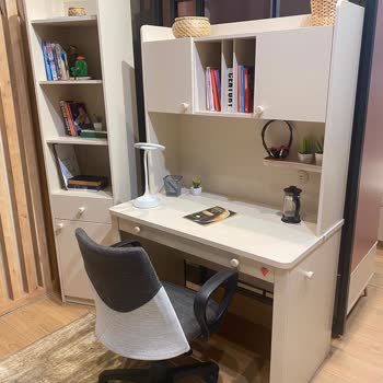 Çilek Mobilya’da Showroomda Görülen Masayla Gelen Masada Renk Ve Kulp Uyuşmazlığı