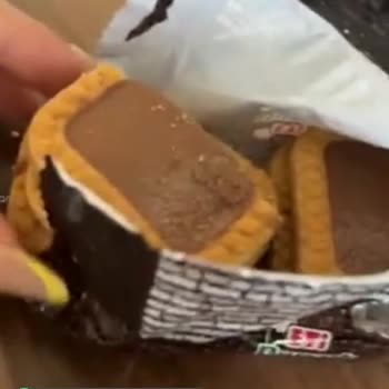 Eti Burçak Sütlü Çikolatalı Bisküvi Kalite Problemi