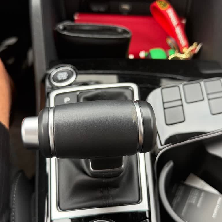 Garanti Kapsamındaki Kia Sportage Vites Topuzu Deri Soyulması Reddedildi