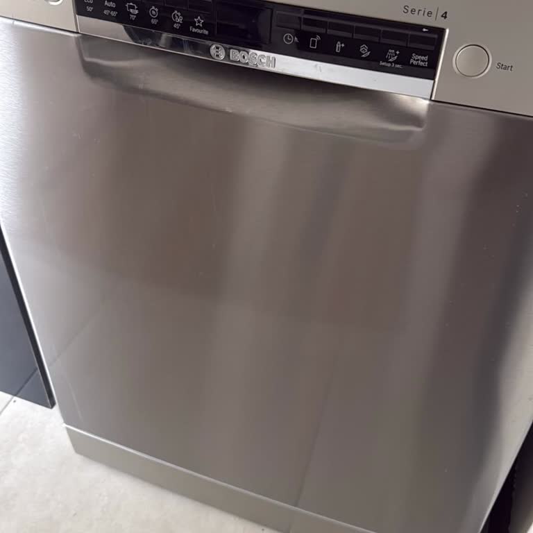 Bosch Bulaşık Makinesindeki Yoğun Plastik Kokusunun Giderilmemesi Ve İade Talebi