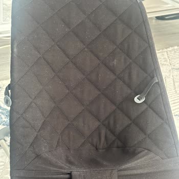İlk Yıkamada Pierre Cardin Ana Kucağının Kumaşı Tüylendi Ve Eskimiş Göründü