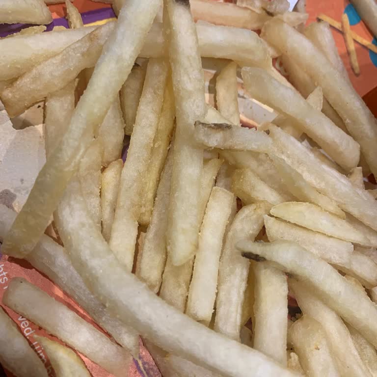 Popeyes Şubesinde Kajun Patatesi Pişmemiş Ve Baharatsız