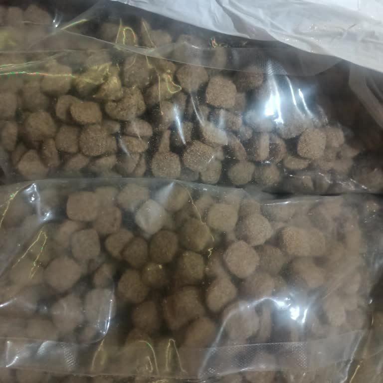 Kedi Maması Yerine Köpek Maması Gönderilmesi Ve Acil Durumda İletişim Eksikliği