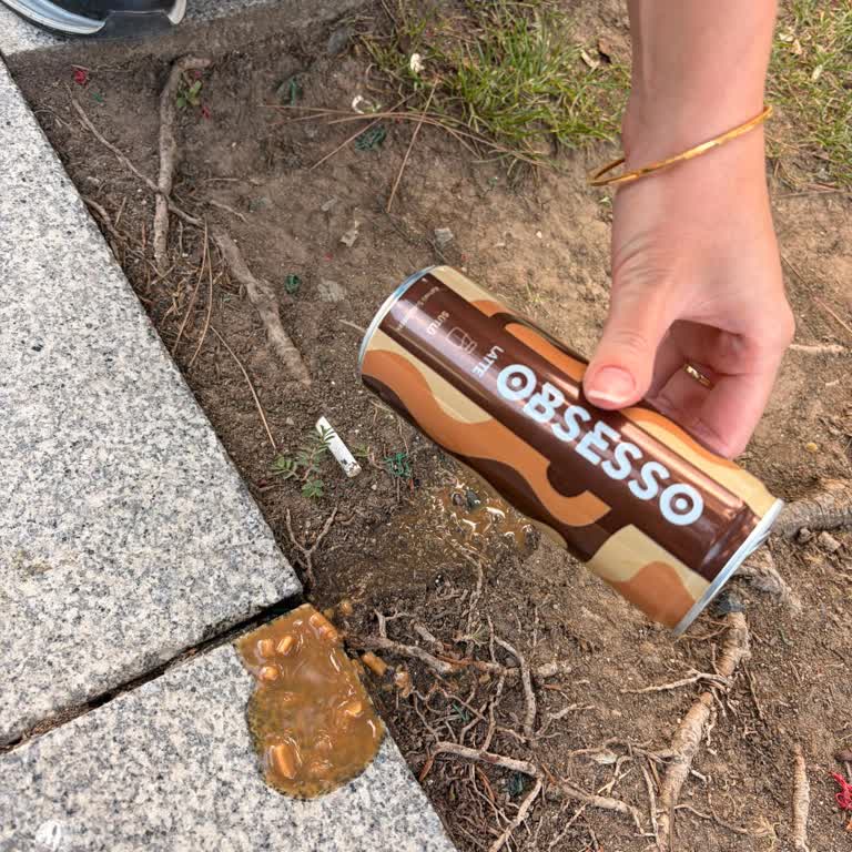 Obsesso Latte Soğuk Kahvede Yabancı Parçacıklar Ve Hijyen Endişesi