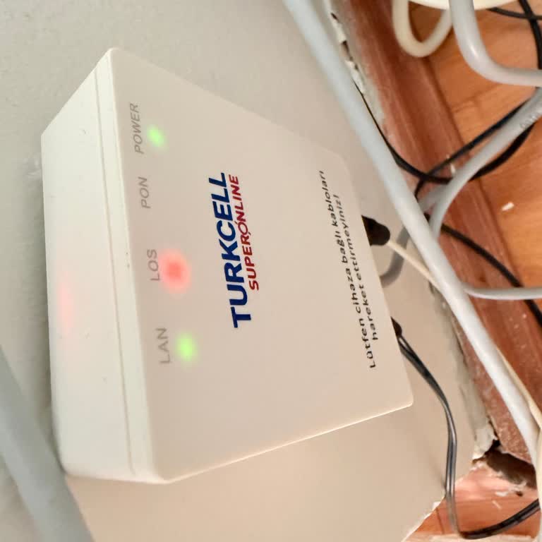 10 Gün Süren Fiber Kesintisi Ve Müşteri Hizmetleri Yanıt Vermemesi