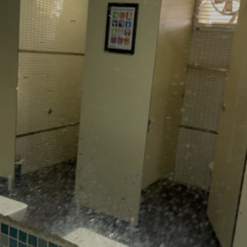 Serik Ay760 İstasyonunda Hijyen Sorunu Ve Personel İlgisizliği