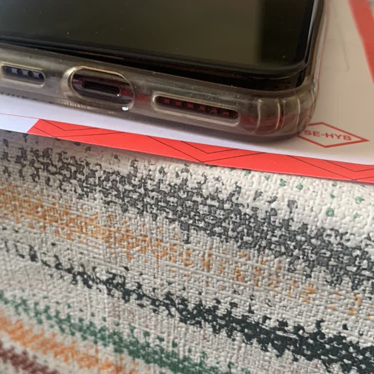 Şişen Batarya Ve Yanlış Fatura Nedeniyle İPhone Değişim İsteği