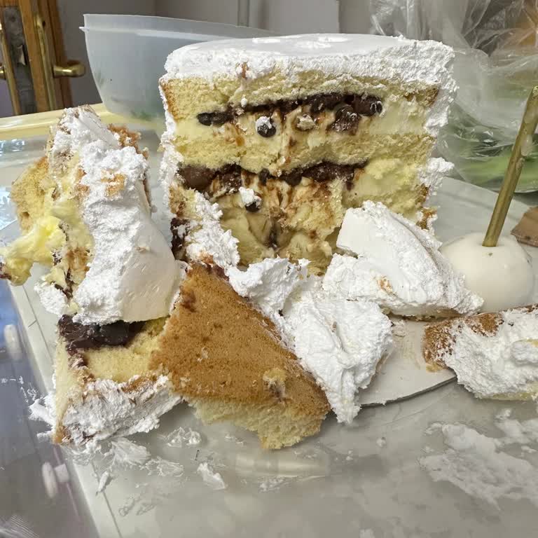 Mado Elbistan Şubesinde 1.000 TL'lik Pastada Meyve Ve Çikolata Eksikliği