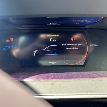 Yeni Peugeot E2008'de Tekrar Eden Şarj Ve Batarya Arızalarıyla Büyük Mağduriyet
