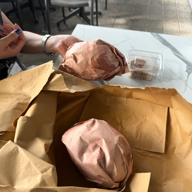Siparişimde Patates Yok Ve Baklava Bozuk, Destek Yok