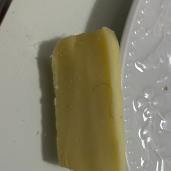Muratbey Kaşarında Kıl Bulunması: Hijyen İhlali Ve Tam İade Talebi