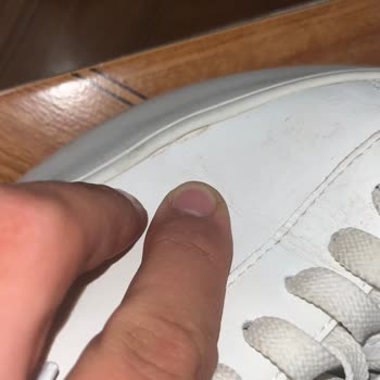 Lufian Sneaker'de Bir Ayda Açılma Ve Kalite Sorunu