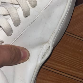 Lufian Sneaker'de Bir Ayda Açılma Ve Kalite Sorunu