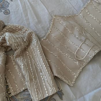 Renk Ve Kesim Uyumsuzluğu Nedeniyle Kiralanan Elbisenin Yarı İadesi Talebi