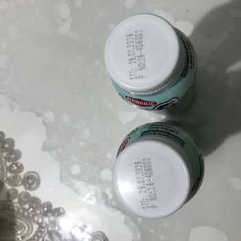 Tarihi Geçmiş Kefir Satışı Ve Saygısız Çalışan Davranışı
