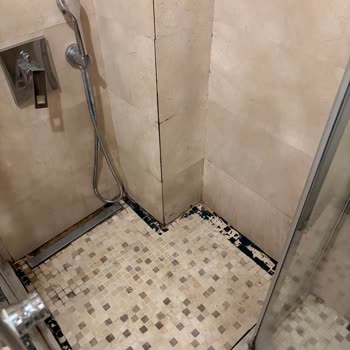 Bakımsız Oda, Su Sızıntısı Ve Belirsiz İade Süreci