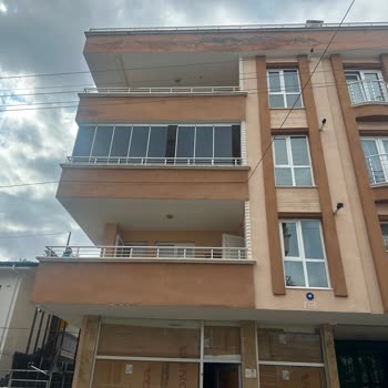 Balkondan İzinsiz Kablo Geçirilmesi Ve İlgisiz Müşteri Hizmetleri