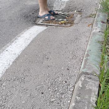 Bisiklet Sürerken Çukurda Takla Atarak İki Kol Kırıldı Ve İşe Gidemiyorum