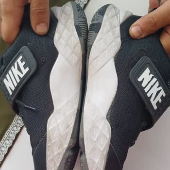 Nike Ayakkabısının Logo Sorunu Ve Mağazanın Haksız Red Cevabı