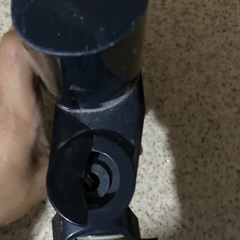 Onvo Dikey Süpürge Tekerleği Kısa Sürede Kırıldı, Ücretsiz Yedek Parça Ve Montaj Bilgisi Talebi