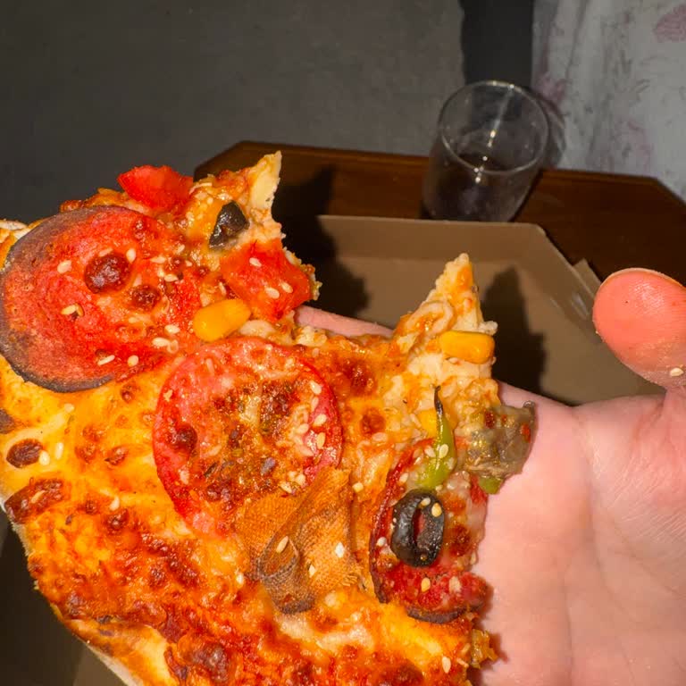 Domino's Pizza Hadımköy Şubesinde : Hijyen İhlali Ve Tam İade Talebi