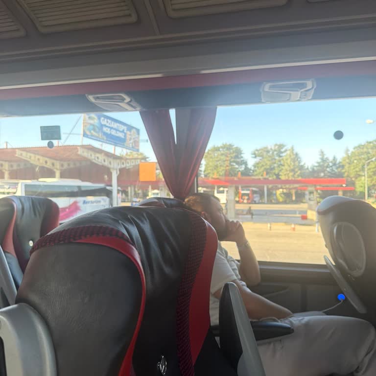 Ben Turizm Araç Gaziantep’te Durduruldu 1,5 Saat Bilgi Eksikliği Ve Sorumluluk Reddi