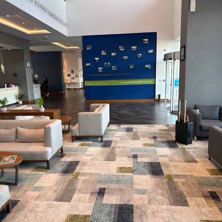 Hampton By Hilton Kocaeli'de Kahve İsteğinde Çalışanın Elemansız Yanıtı