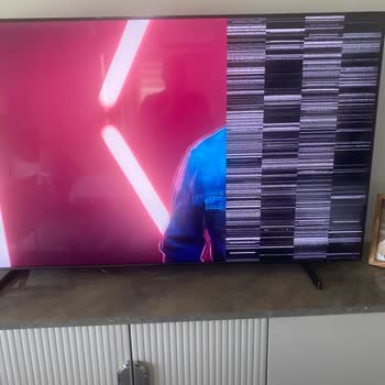 Panel Arızası Nedeniyle Samsung TV Ücretsiz Onarım Veya Değişim Talebi