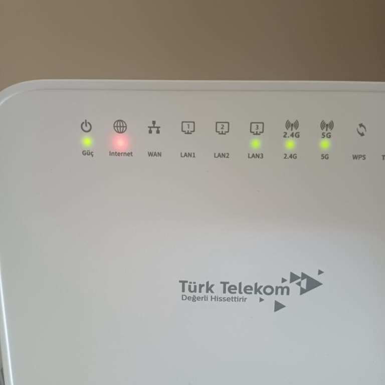 Fiber İnternet Bağlantısı Kesildi, Kırmızı Işık Ve Altyapı Patlağı