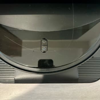 Roborock Robotunun Altına Girerek Üst Kapakları Zarar Vermesi Ve Tazmin Talebi